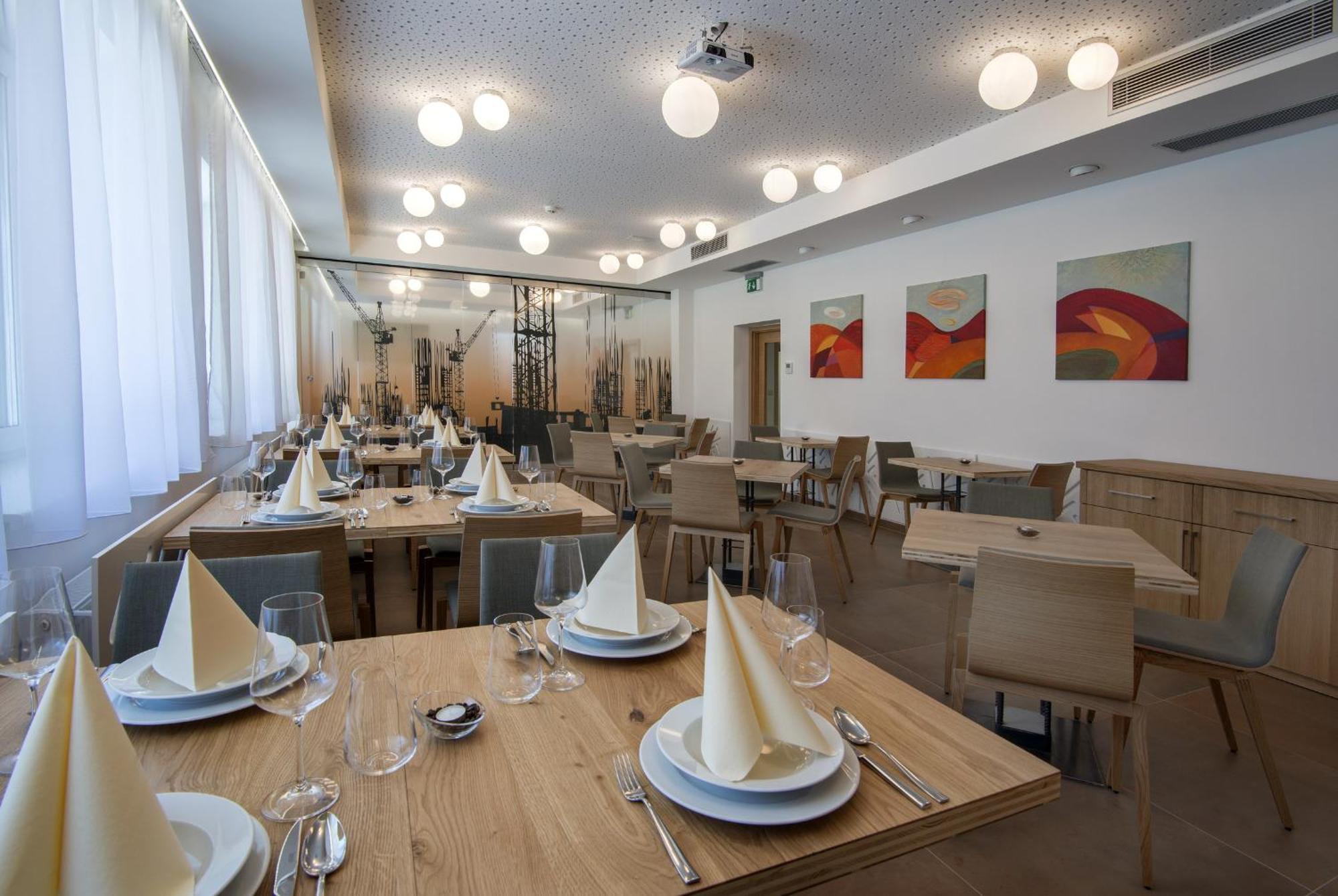 Hotel A Restaurace U Stavaře Vsetín Exteriér fotografie